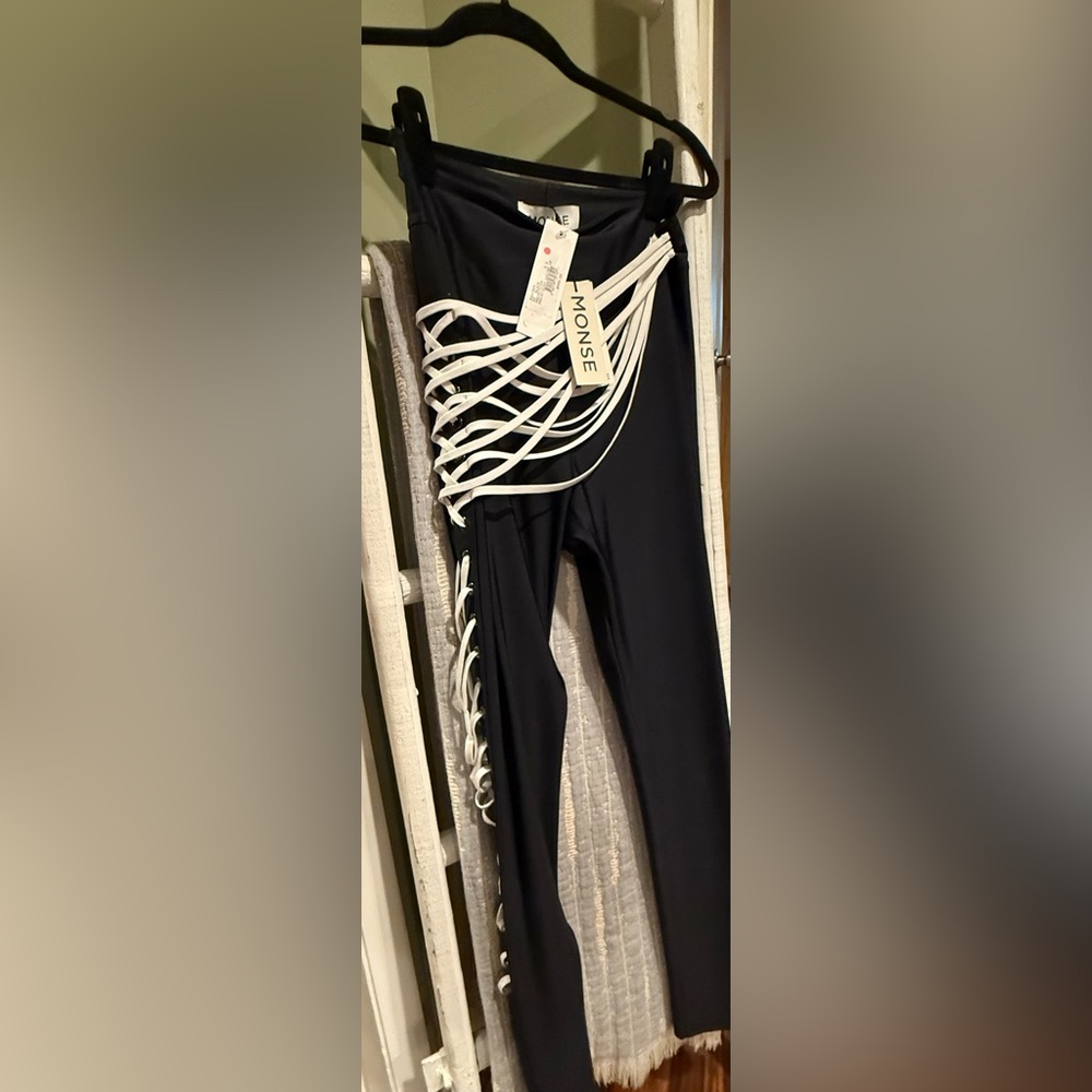 MONSE Athleisurewear Leggings - Picture 4 of 4
